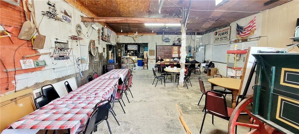 More Photos Of 86 3rd St, Moran Convenience Store For Sale