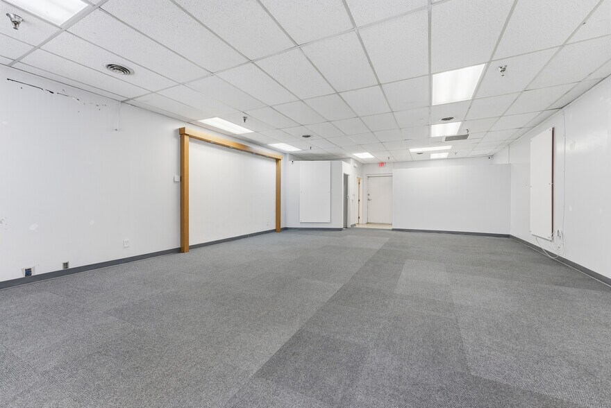 More Photos Of 45-65 Southwick Rd, Westfield General Retail For Lease