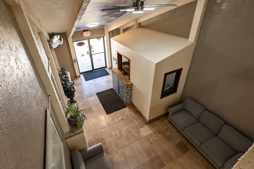 More Photos Of 2093 W Oklahoma Ave, Ulysses Hotel For Sale