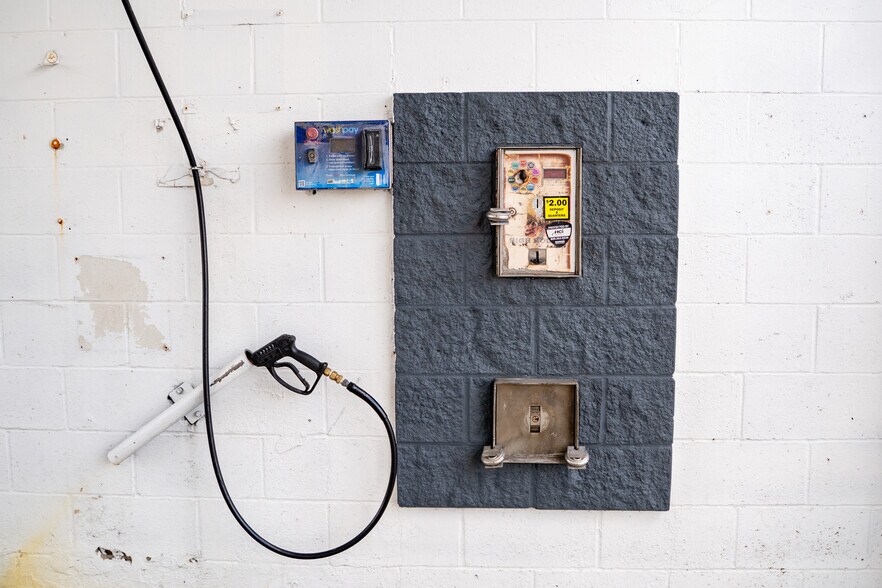 More Photos Of 3835 Central, Wichita Specialty For Sale