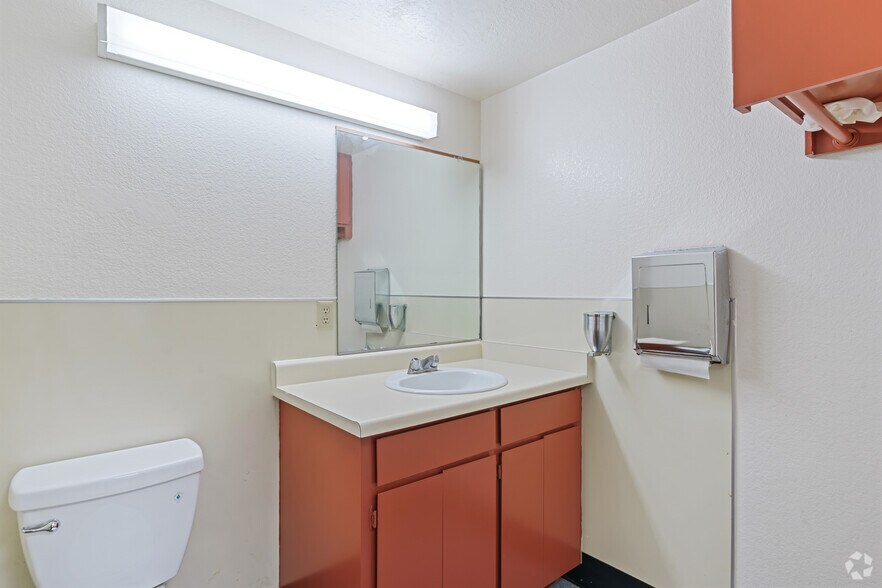 Photo of 1st Floor Ste 90J