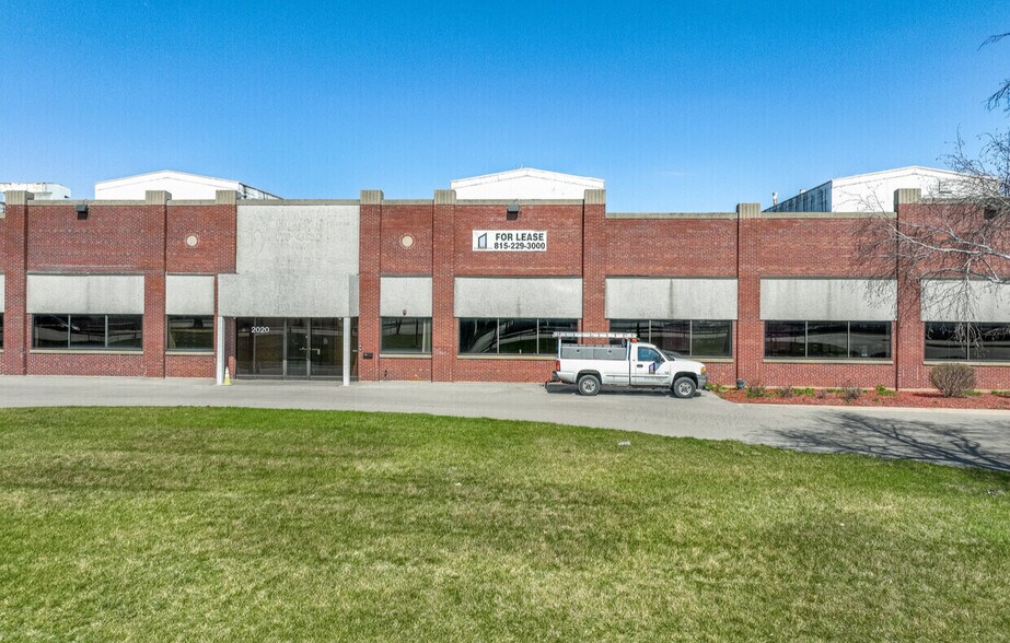 More Photos Of 2020 Harrison Ave, Rockford Warehouse For Lease