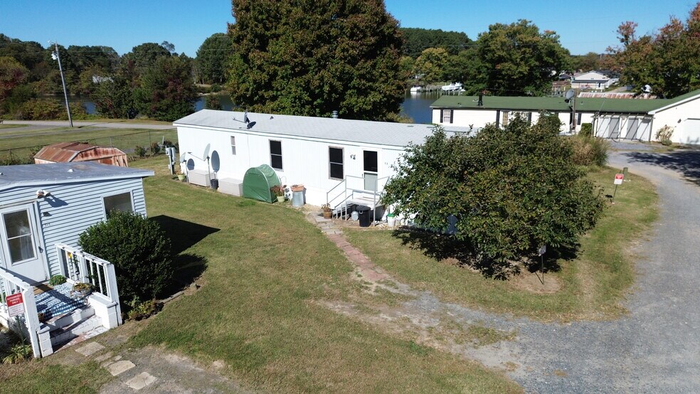 More Photos Of 38869 Morris Point Rd, Abell Restaurant For Sale