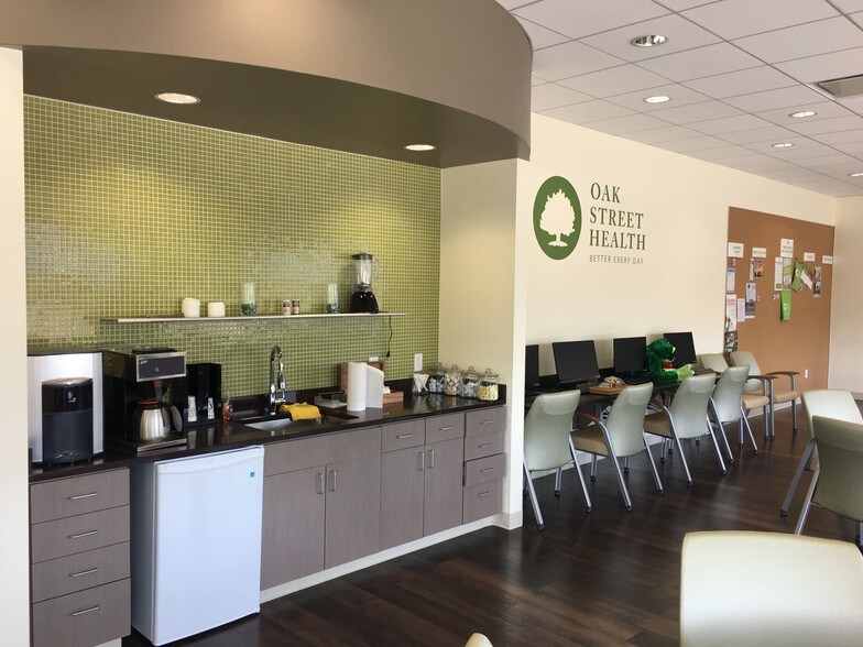 More Photos Of 13667 Eureka Rd, Southgate Freestanding For Lease