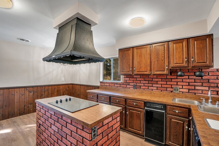 More Photos Of 10050 Hyne Rd, Brighton Land For Sale