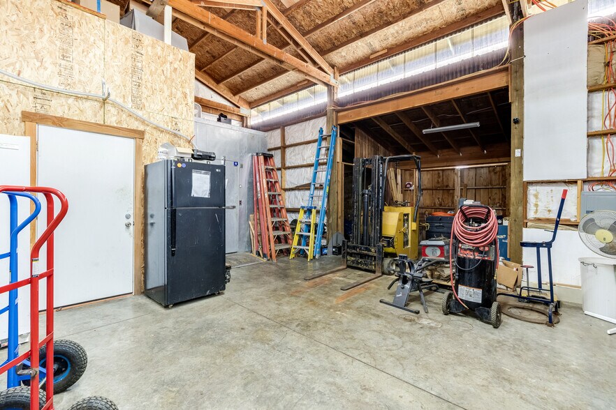 More Photos Of 31101 NE Railroad Ave, Yacolt Specialty For Sale