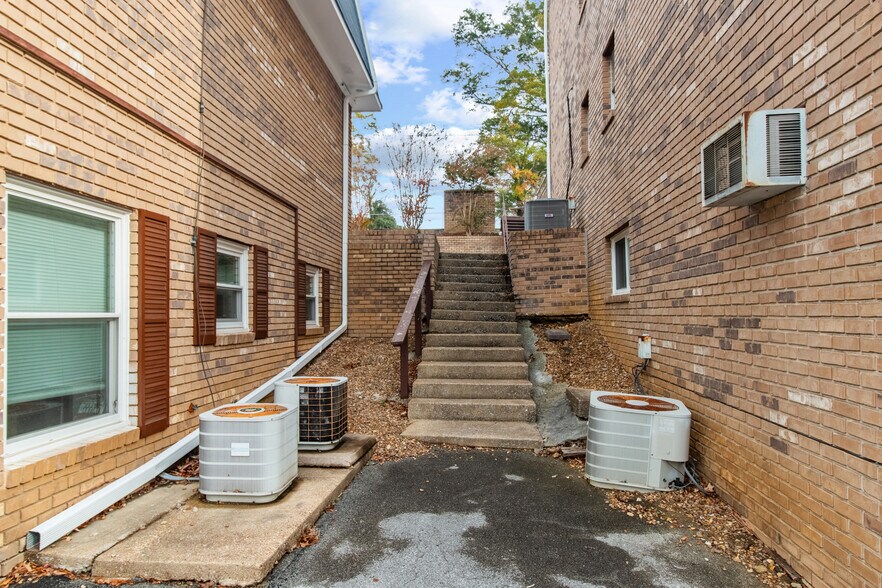 More Photos Of 3700 Cherryton Dr, Chattanooga Apartments For Sale