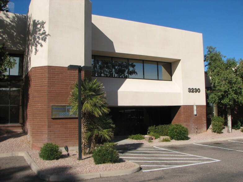 More Photos Of 3230 N Colorado St, Chandler Light Distribution For Lease