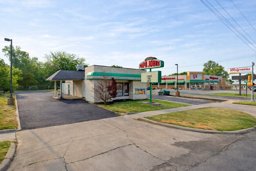 More Photos Of 621 N Main St, Canton Fast Food For Sale