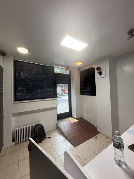 More Photos Of 163 E 36th St, New York Apartments For Lease