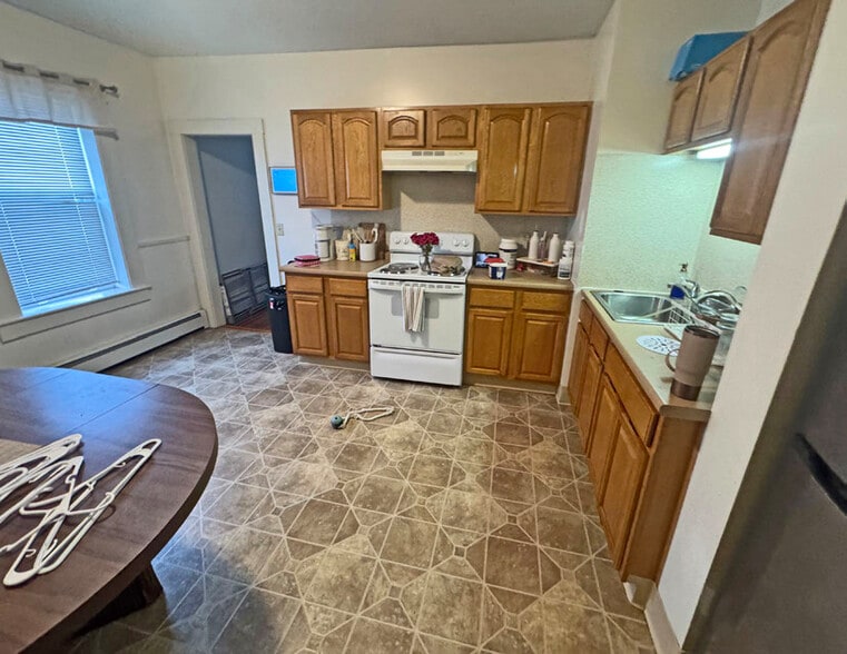 More Photos Of 68 Booth St, New Britain Apartments For Sale