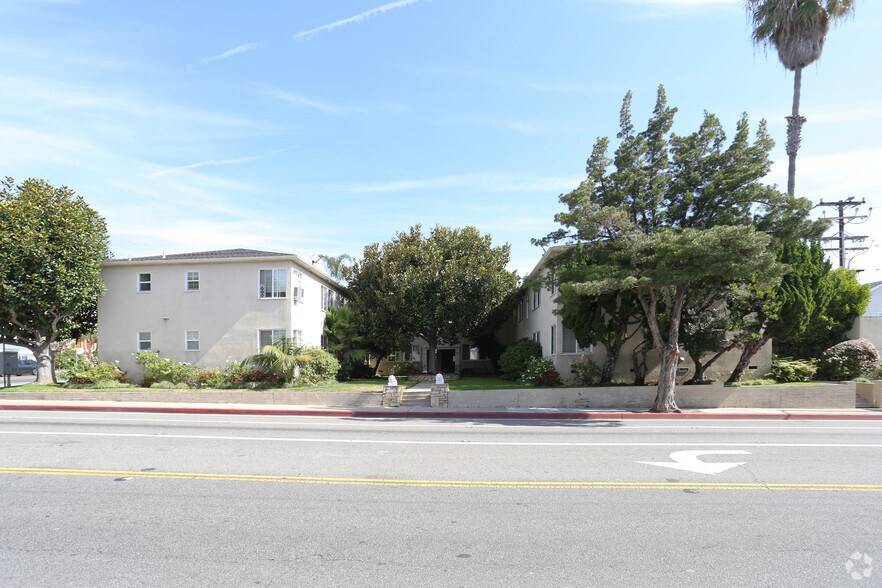 More Photos Of 801-811 26th St, Santa Monica Apartments For Sale