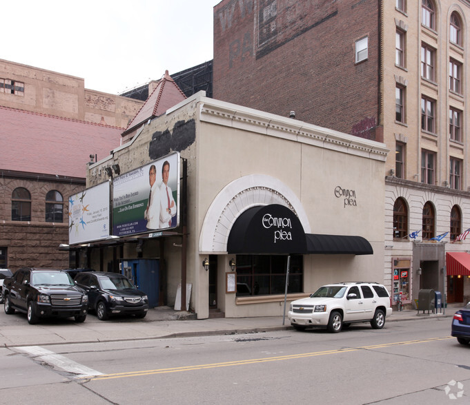 Primary Photo Of 310 Ross St, Pittsburgh Restaurant For Sale