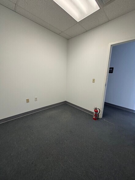 More Photos Of 1711 S Broad St, Philadelphia Office For Sale
