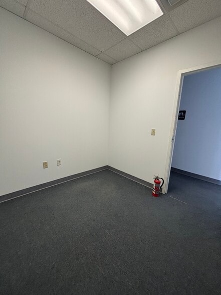 More Photos Of 1711 S Broad St, Philadelphia Office For Lease