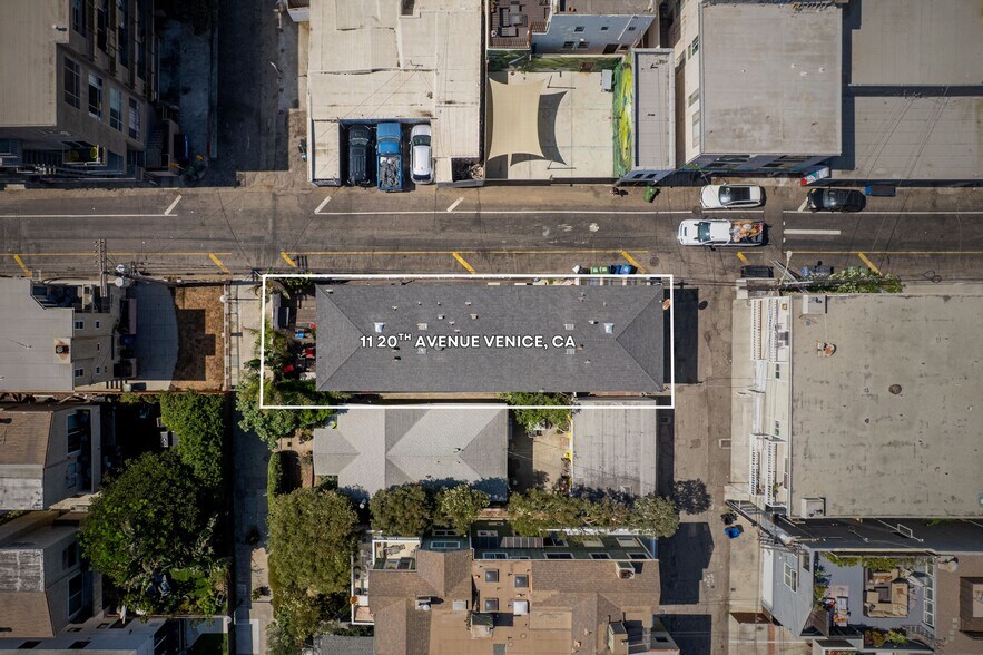 More Photos Of 11 20th Ave, Venice Apartments For Sale