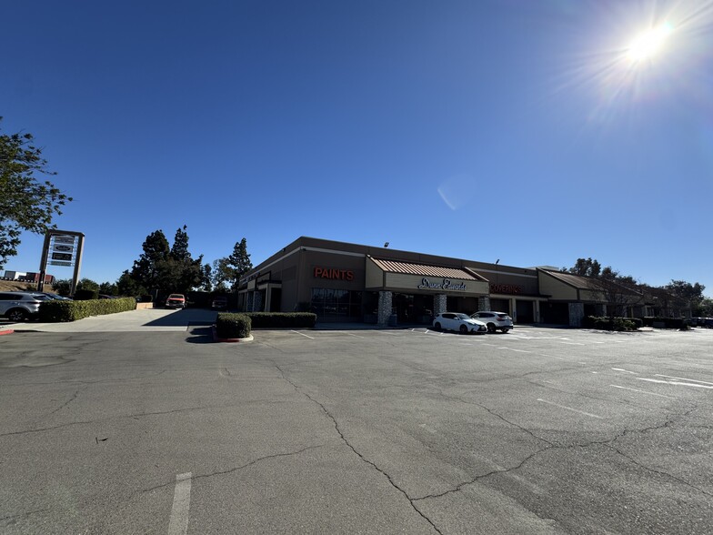 More Photos Of 2401-2455 S Vineyard Ave, Ontario Storefront For Lease