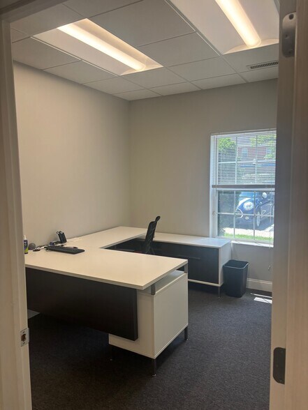More Photos Of 740 Broad St, Shrewsbury Office For Lease