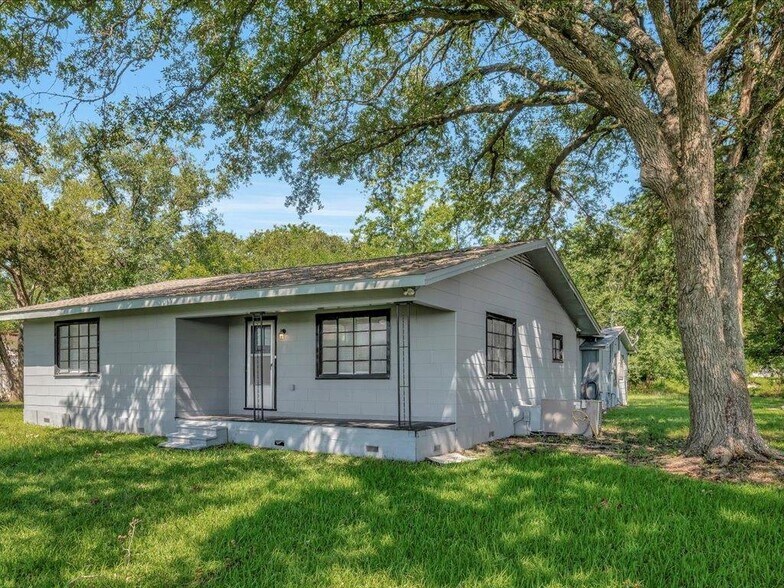 More Photos Of 8166 S US Highway 59, Diboll Religious Facility For Sale