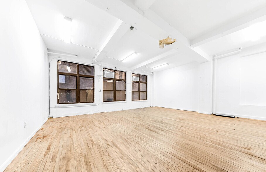 More Photos Of 13 E 37th St, New York Office Residential For Sale