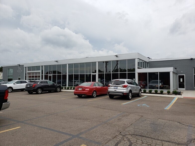 More Photos Of 2254 Cole St, Birmingham Light Manufacturing For Lease