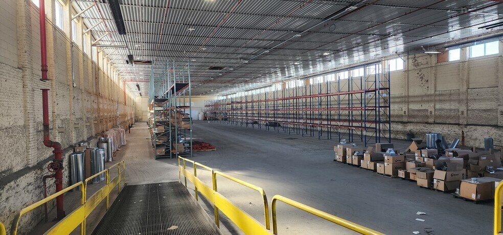 More Photos Of 730 N Main St, Waterbury Warehouse For Lease