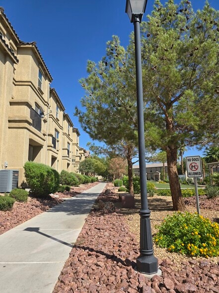 More Photos Of 4300 N Lamont St, Las Vegas Apartments For Sale