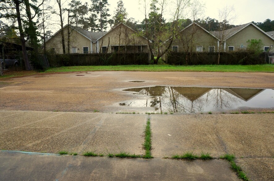 More Photos Of 1970 Surgi Dr, Mandeville Loft Creative Space For Lease