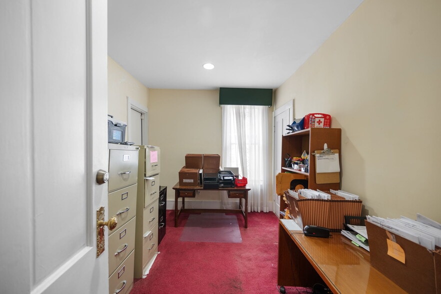 More Photos Of 339 S Ridgewood Ave, Daytona Beach Office Residential For Sale