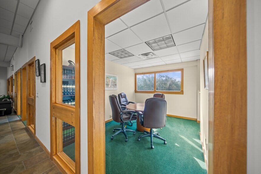 More Photos Of 7680 Matoaka Rd, Sarasota Office For Sale