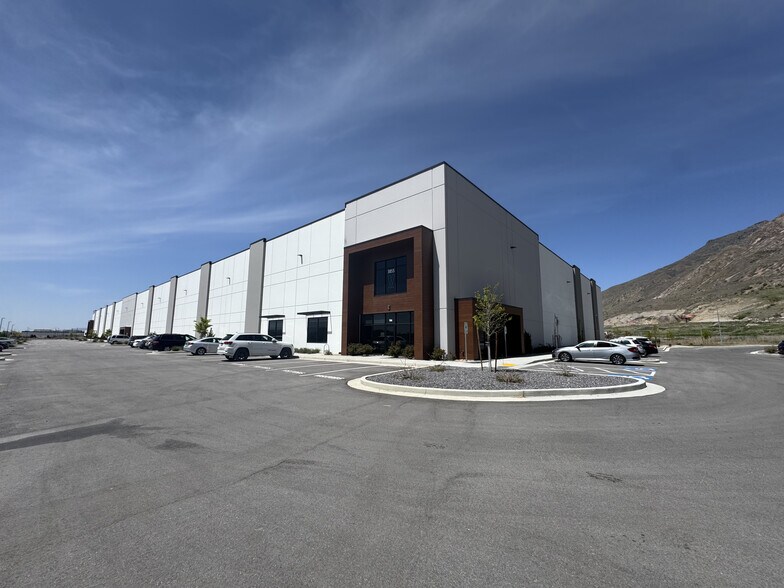 Primary Photo Of 3752 S Sierra Vista Way, Provo Warehouse For Lease