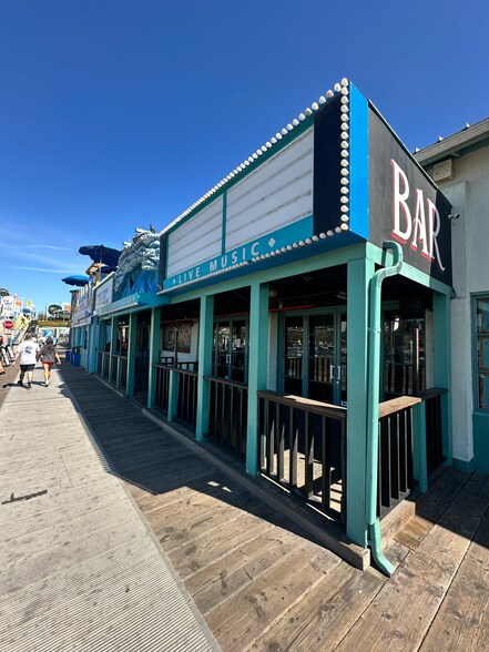 More Photos Of 256 Santa Monica Pier, Santa Monica General Retail For Lease