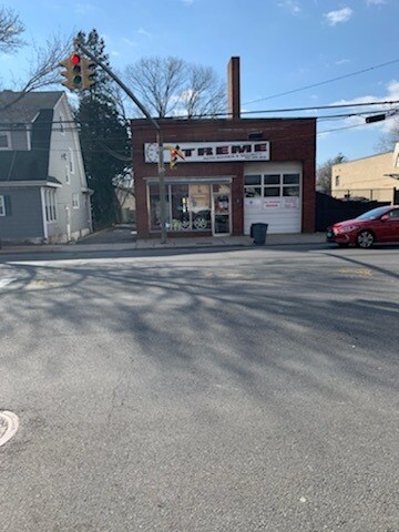 More Photos Of 590 Merrick Rd, Lynbrook Auto Repair For Sale
