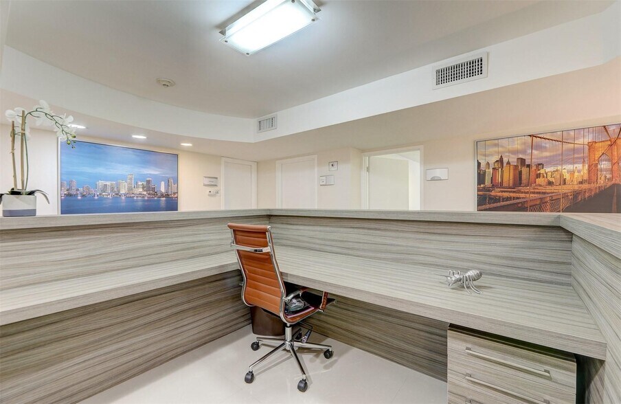 More Photos Of 825 Brickell Bay Dr, Miami Apartments For Lease