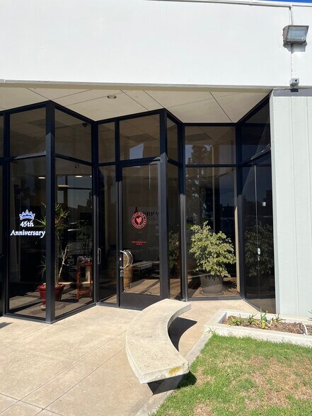 More Photos Of 8736 Production Ave, San Diego Light Manufacturing For Lease