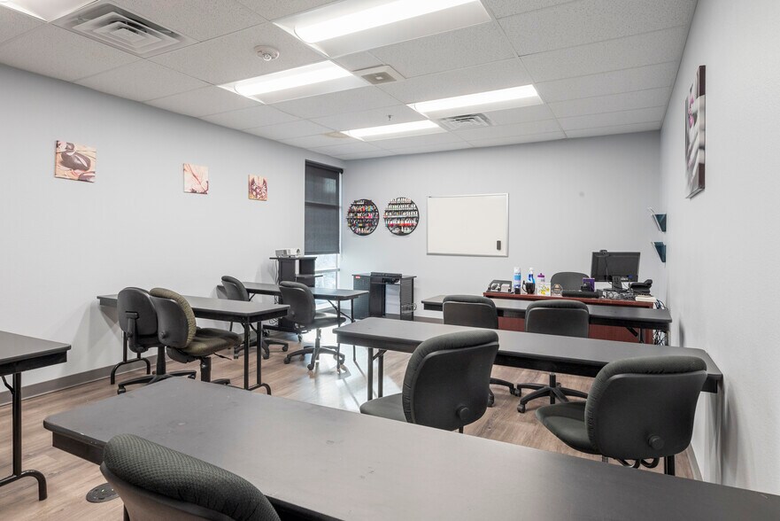 More Photos Of , Las Vegas Office For Sale