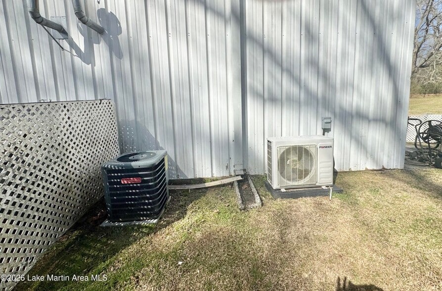 More Photos Of 835 Marshall St, Alexander City Specialty For Sale