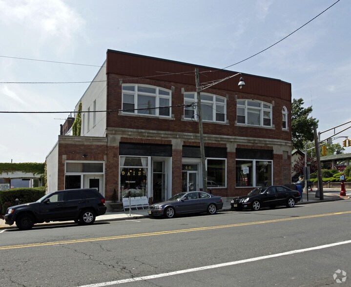 More Photos Of 4 Franklin Ave, Ridgewood Storefront Retail Office For Lease