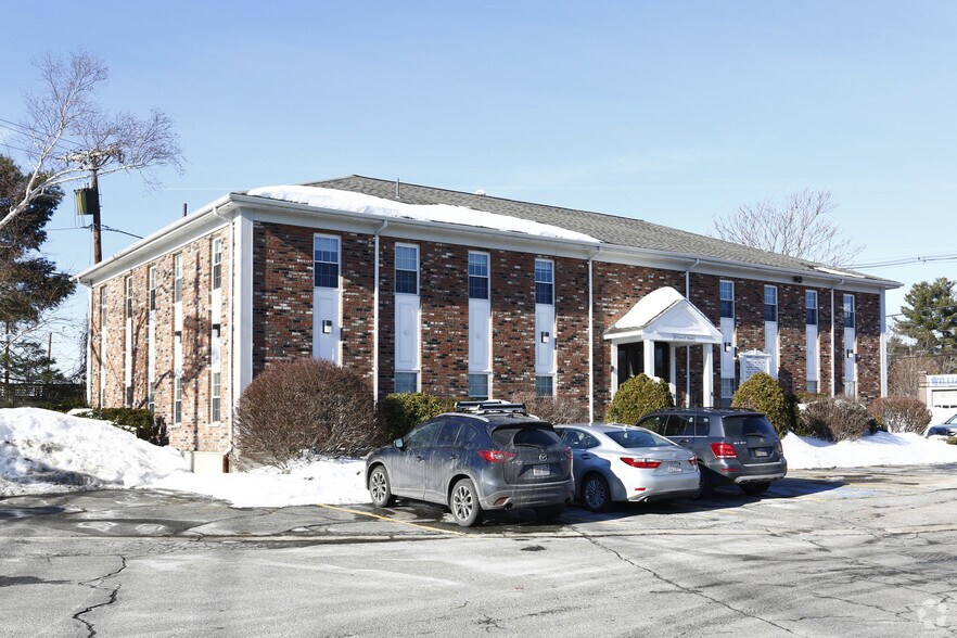 More Photos Of 25 Lowell St, Wilmington Loft Creative Space For Sale