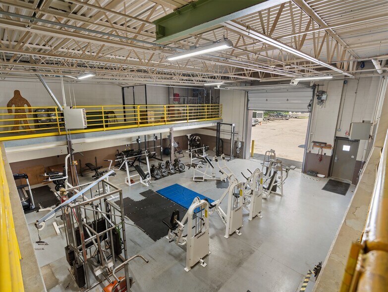 More Photos Of 890 Island Lake Rd NW, Kalkaska Manufacturing For Sale