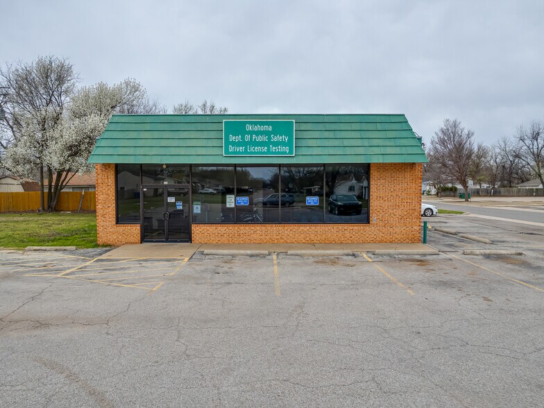 More Photos Of 430 N Berry Rd, Norman Medical For Sale