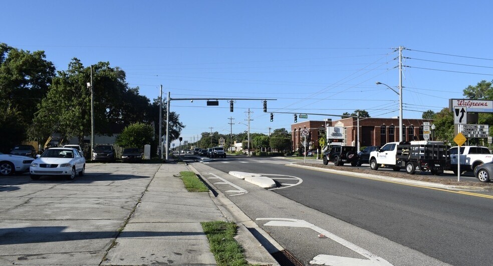 More Photos Of 1304 S Florida Ave, Lakeland General Retail For Sale