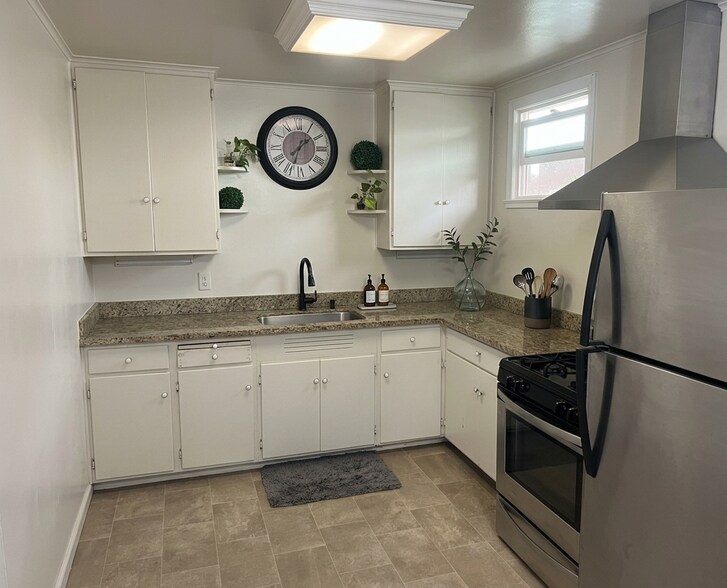 More Photos Of 34 W 38th Ave, San Mateo Multifamily For Sale
