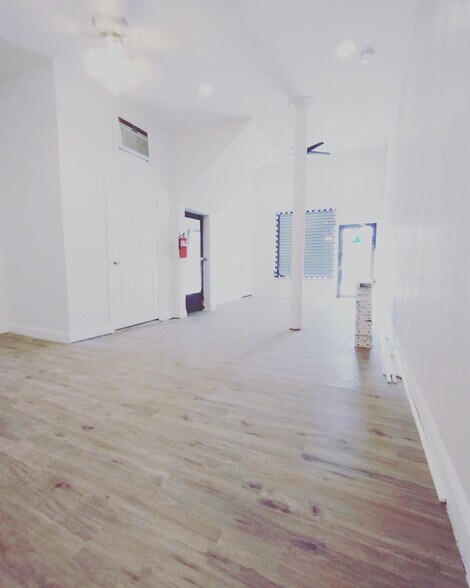 More Photos Of 4359-4363 N 9th St, Philadelphia Storefront Retail Office For Lease