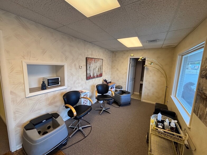 More Photos Of 2805 Lincoln Ave, Evansville Medical For Sale