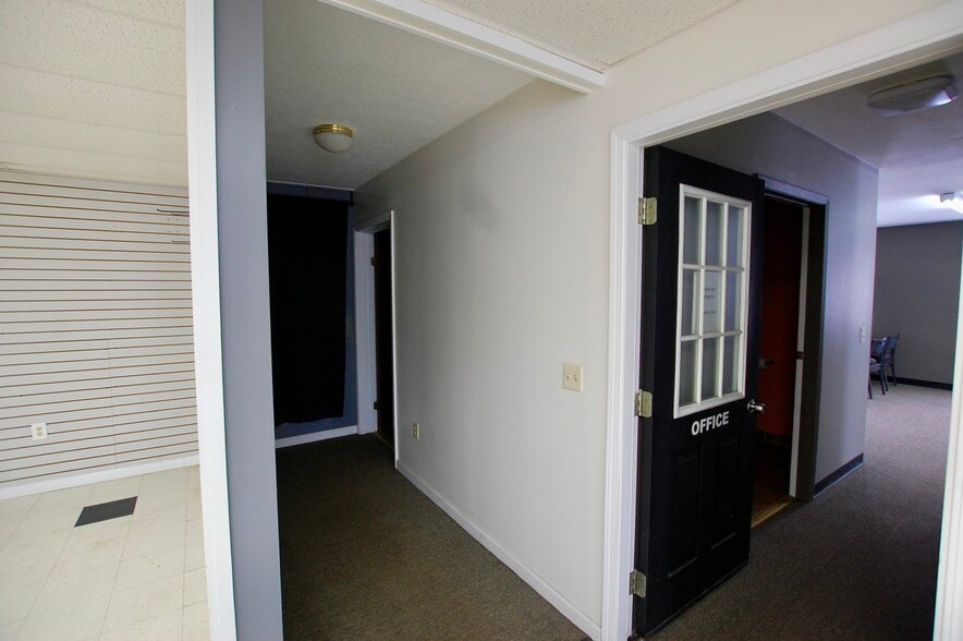 More Photos Of 35 Anderson Ave, Falconer Flex For Sale
