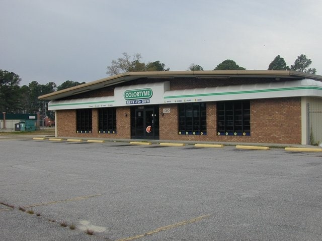 More Photos Of 130 S Fairview Rd, Rocky Mount Flex For Sale