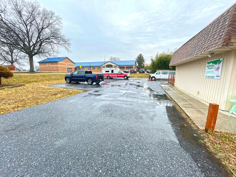 More Photos Of 4969 Berkley St, Harrisburg Daycare Center For Lease