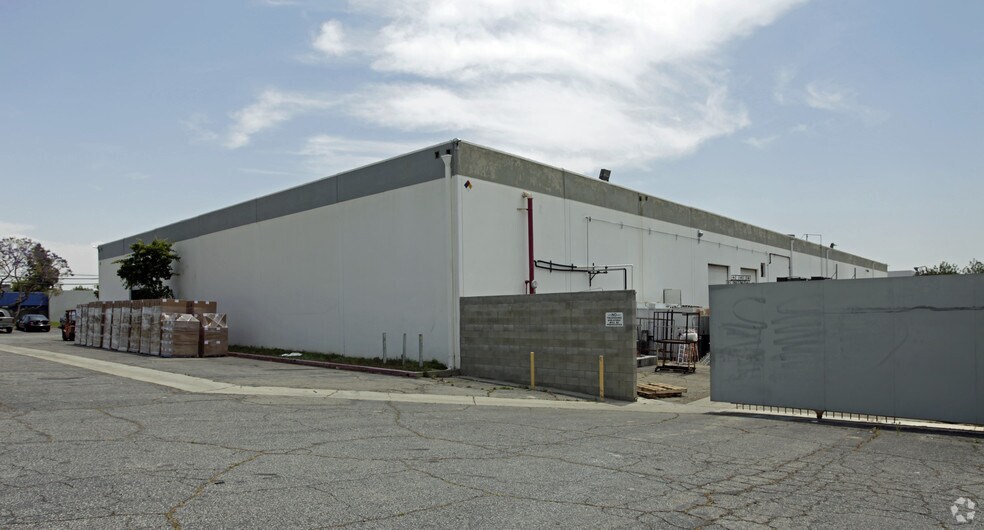 More Photos Of 8740 Hellman Ave, Rancho Cucamonga Warehouse For Lease