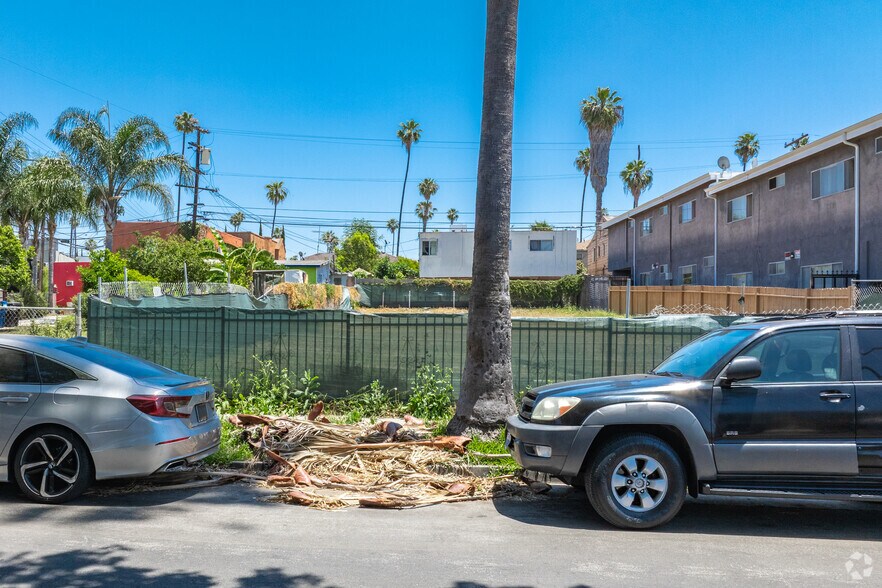 More Photos Of 1420 S Cochran Ave, Los Angeles Land For Sale